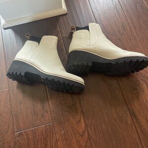 Dolce Vita Women's Cream Ankle Boots